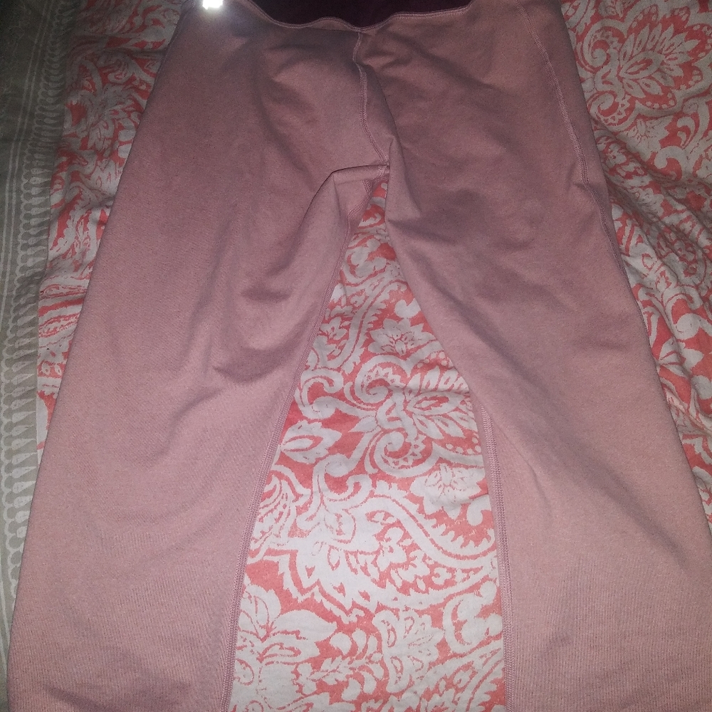 Fabletics capris - Picture 6 of 7